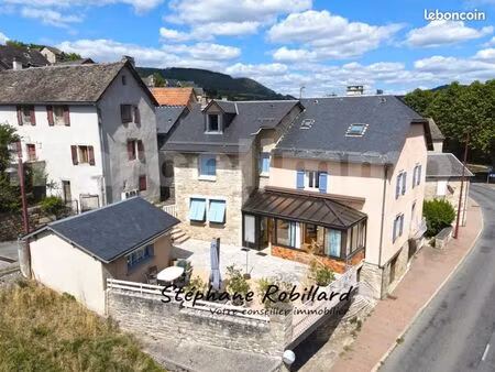 maison 12 pièces 174 m²