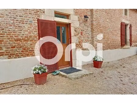 location maison  m² t-3 à montcoy  890 €