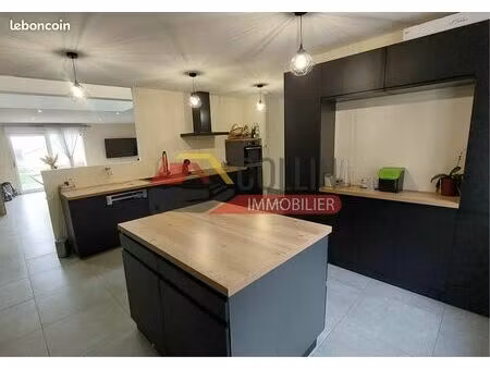 maison de village 6 pièces 130 m²
