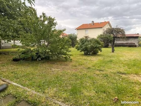 gerzat vends terrain à construire