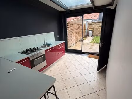 maison 2 chambres  1 coin nuit