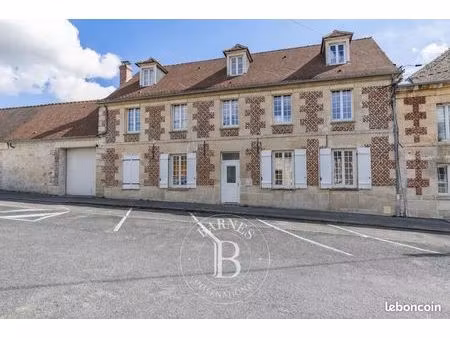 propriété 8 pièces 225 m²