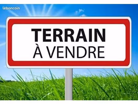 terrain 1 076 m² fargues saint hilaire