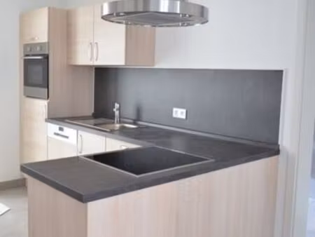 loue appartement t2 avec véranda