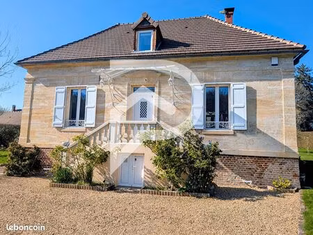 maison 8 pièces 130 m²