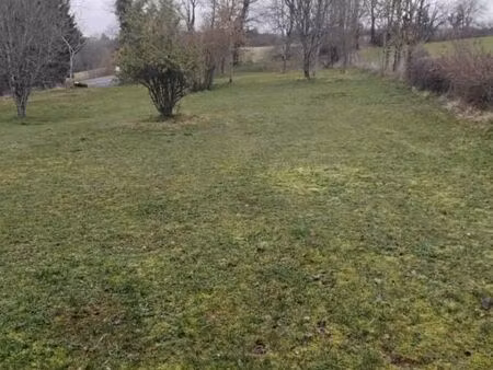 terrain 1 580 m² figeac