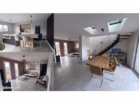 maison récente sur deux niveaux dans le haut de woippy village  dans lotissement au calme