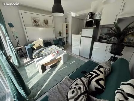 studio meublé - bail commercial 1050/mois