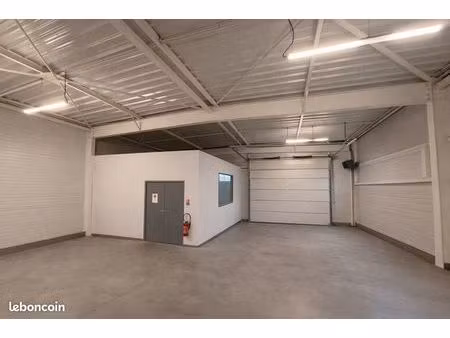 local 388 m² plerin