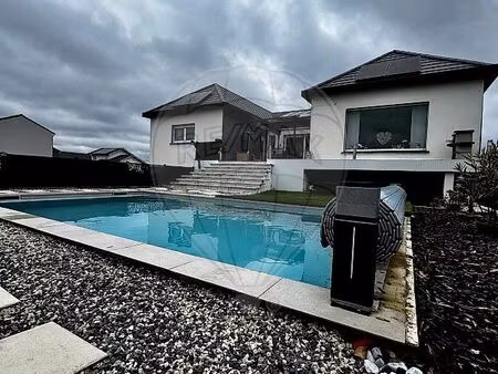 maison 15 pièces 380 m²