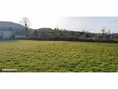 arette (64) : terrain viabilisé 1000m2