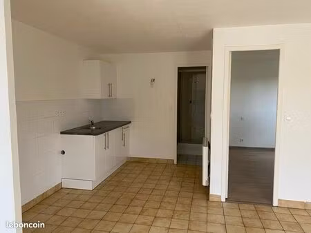 appartement 2 pièces gace rdc