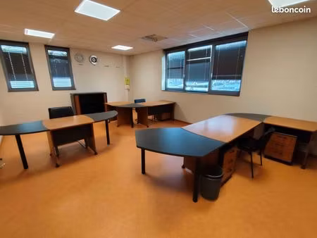 bureaux professionnels à louer - ville beauvais  village mykonos