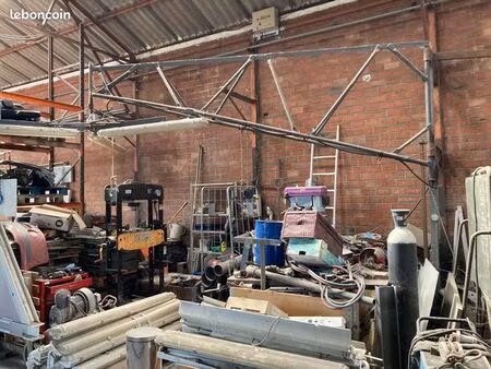 locaux et surfaces commerciales