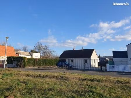 à louer local d’activité idéalement placé sur la rocade sud de blois