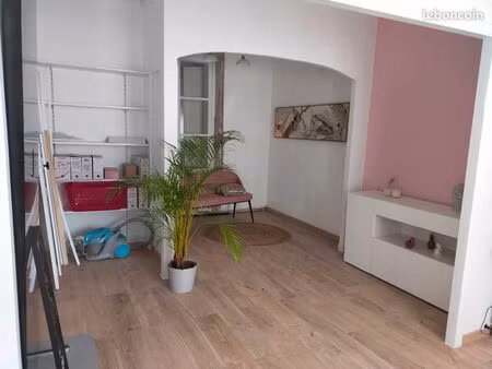 bureau / local commercial / profession libérale - 53 m²