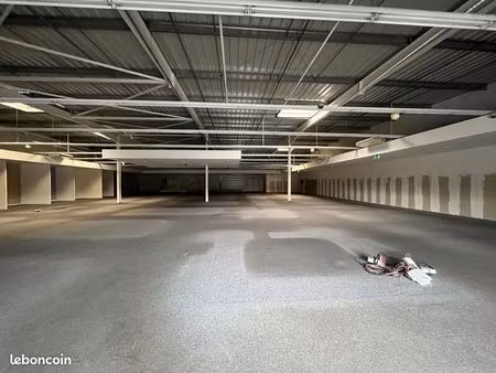 local commercial 1 142 m²