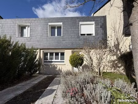 maison 5 pièces 94 m²