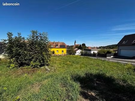 terrain 600 m² hochstatt