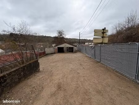 dépôt à louer thil