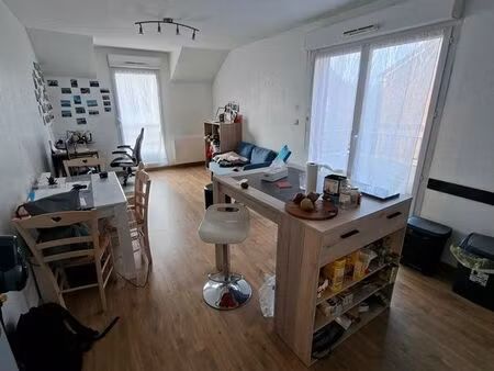 bailleul appartement t2 de 44 m2 dernier étage