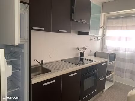 mignon studio meublé au 2ème étage