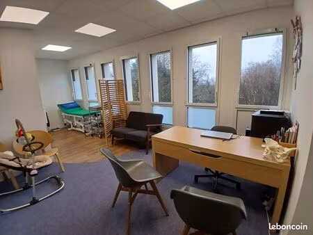 bureau pôle santé plougastel