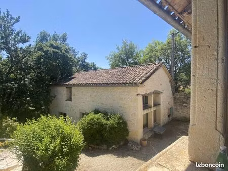 ensemble quercynois maison et grange rénovées sans chauffage