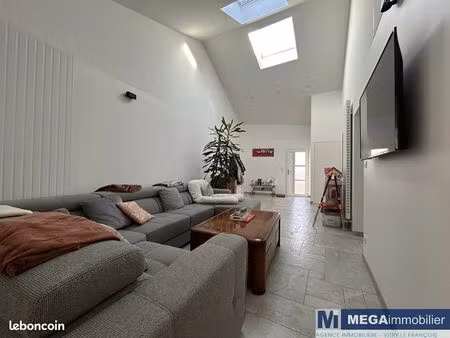 maison 7 pièces 178 m²