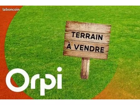 terrain 3 096 m² fronton