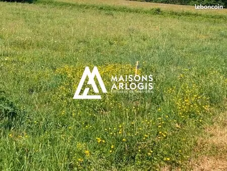 terrain 580 m² parempuyre