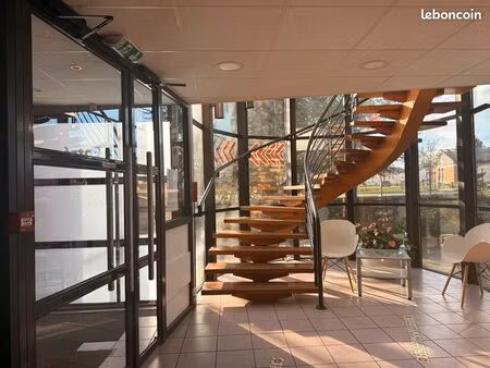 bureaux 1200 m² beauvais