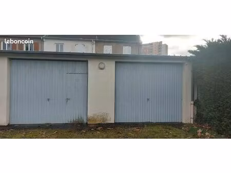 hangar de 90 m2 a louer sur montigny les metz