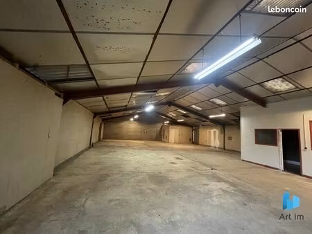 entrepôt 550 m² mulsanne