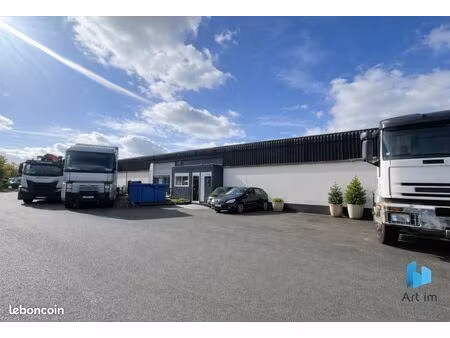 local 1000 m² le mans