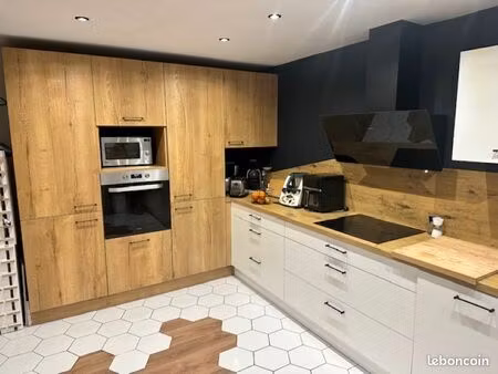 maison 5 pièces 94 m²