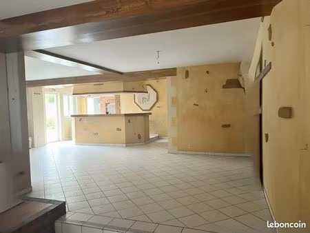 local commercial de caractère - restauration  evènementiel & hébergement