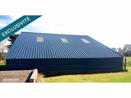 local 63000 m² cleder