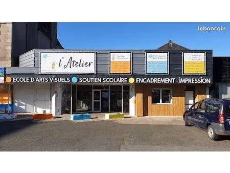 local commercial tres bien place modulable de 150 à 300m2