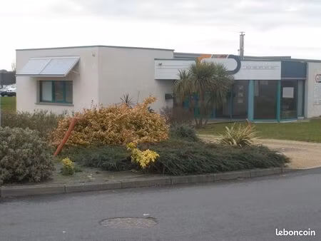 taden za des alleux local commercial