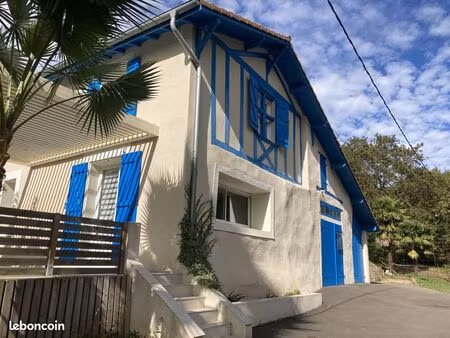 maison mitoyenne rénovée -centre du village