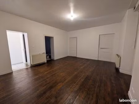 appartement rdc avec courette