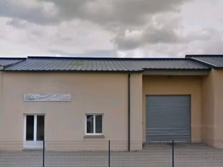 local et bureaux 210 m2