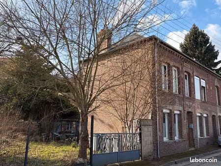 maison 6 pièces 95 m²