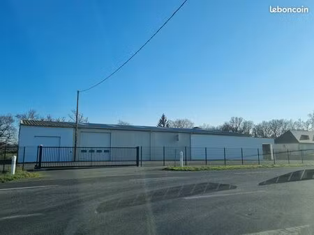 hangar / local d’activité modulable 110 à 1100 m² – terrain 4600 m² – axe angers cholet sa