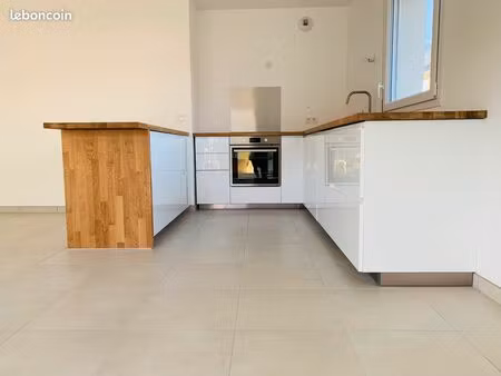 superbe appartement t3 + balcon et garage