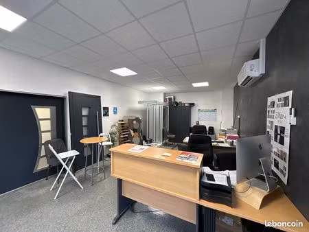 local commercial 200 m²