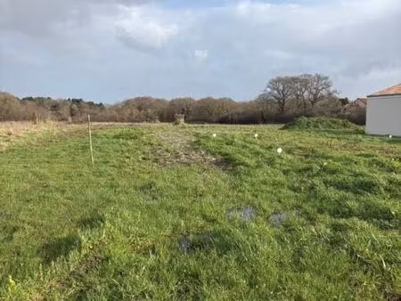 terrain 324 m² la plaine sur mer
