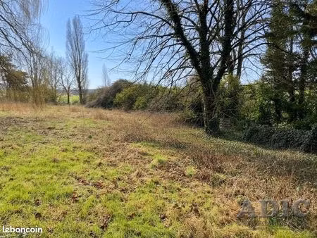 terrain 2 505 m² marchemoret