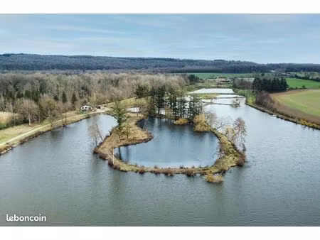 propriété de pêche avec etangs et maison d’habitation dans l’orne 16 hectares df-1046-a